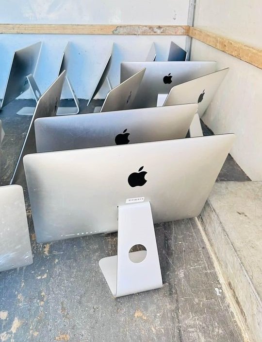 iMac ( 27 inch ,2015 ) - core i5