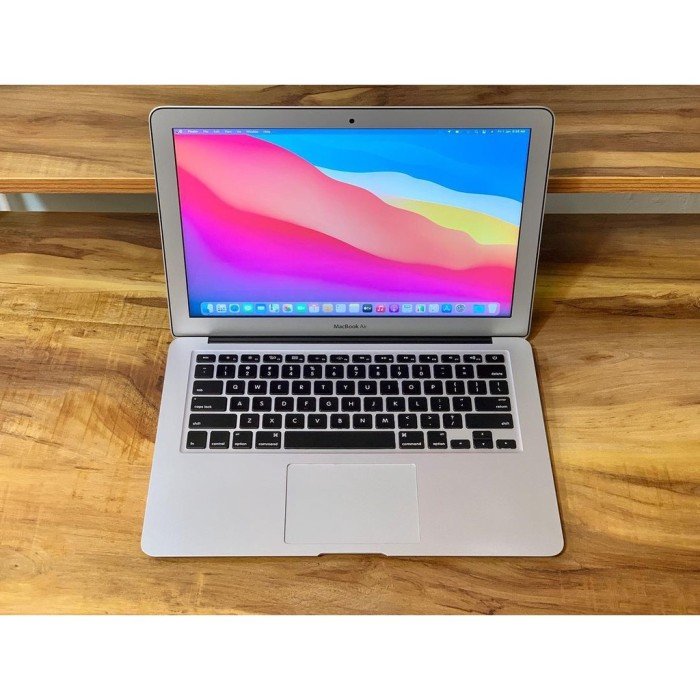 MacBook Air ( 13- inch, 2017 )