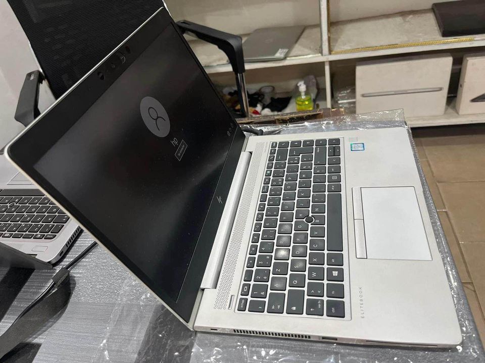 HP ELITEBOOK 840 G5 intel® CORE i5(8éme Génération) KAZI NEUF