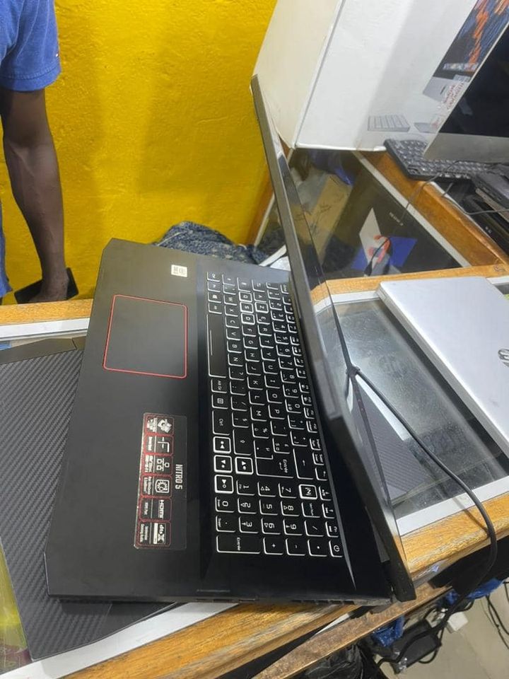 GAMER ACER CORE i5(10ème Génération) QUASI-NEUF