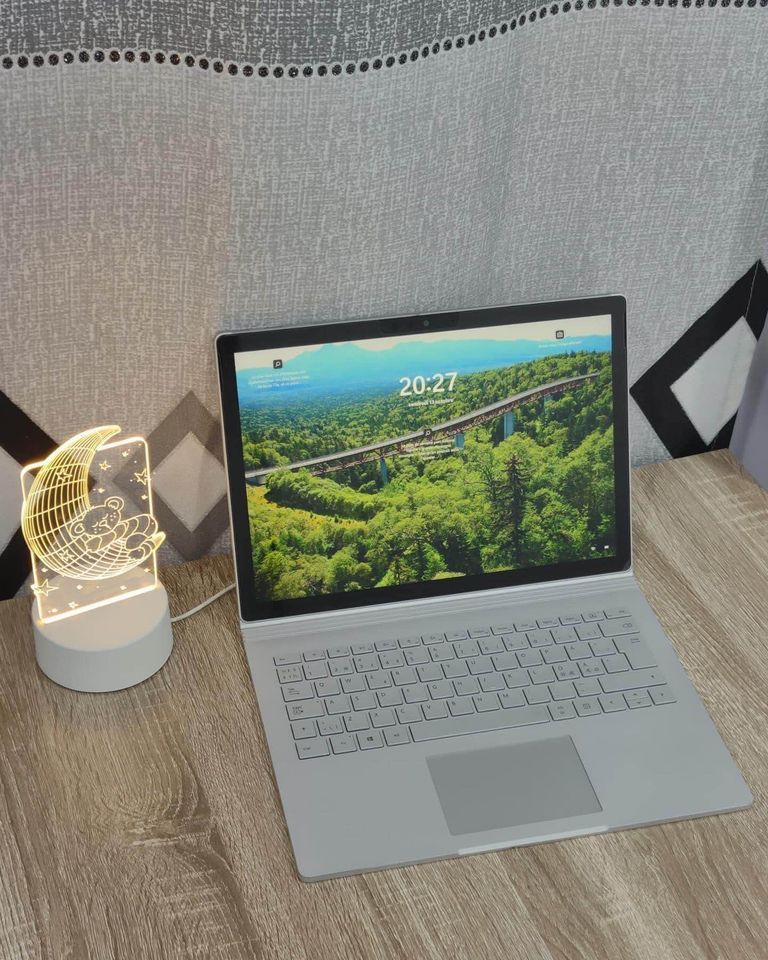 Surface book 2 core i7(8ème generation)