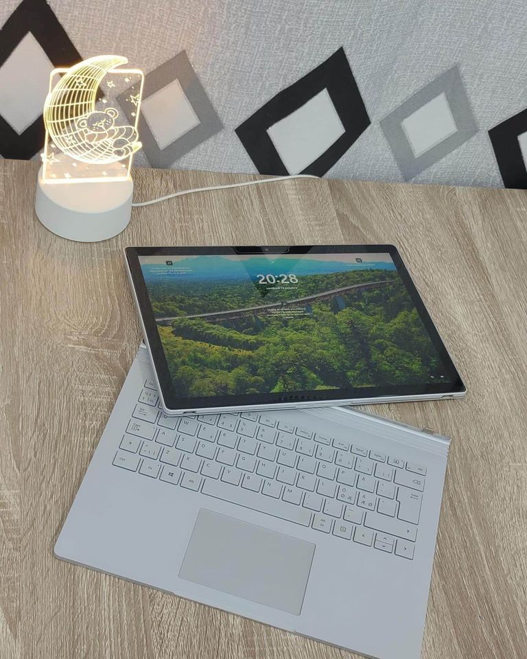 Surface book 2 core i7(8ème generation)