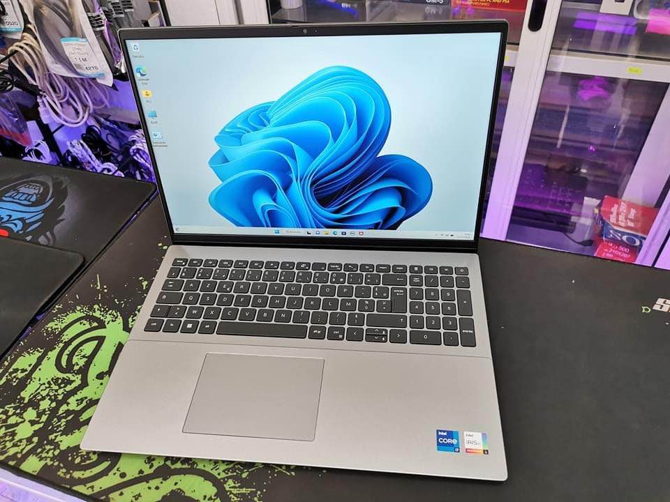 Dell vostro core i7(12eme generation)